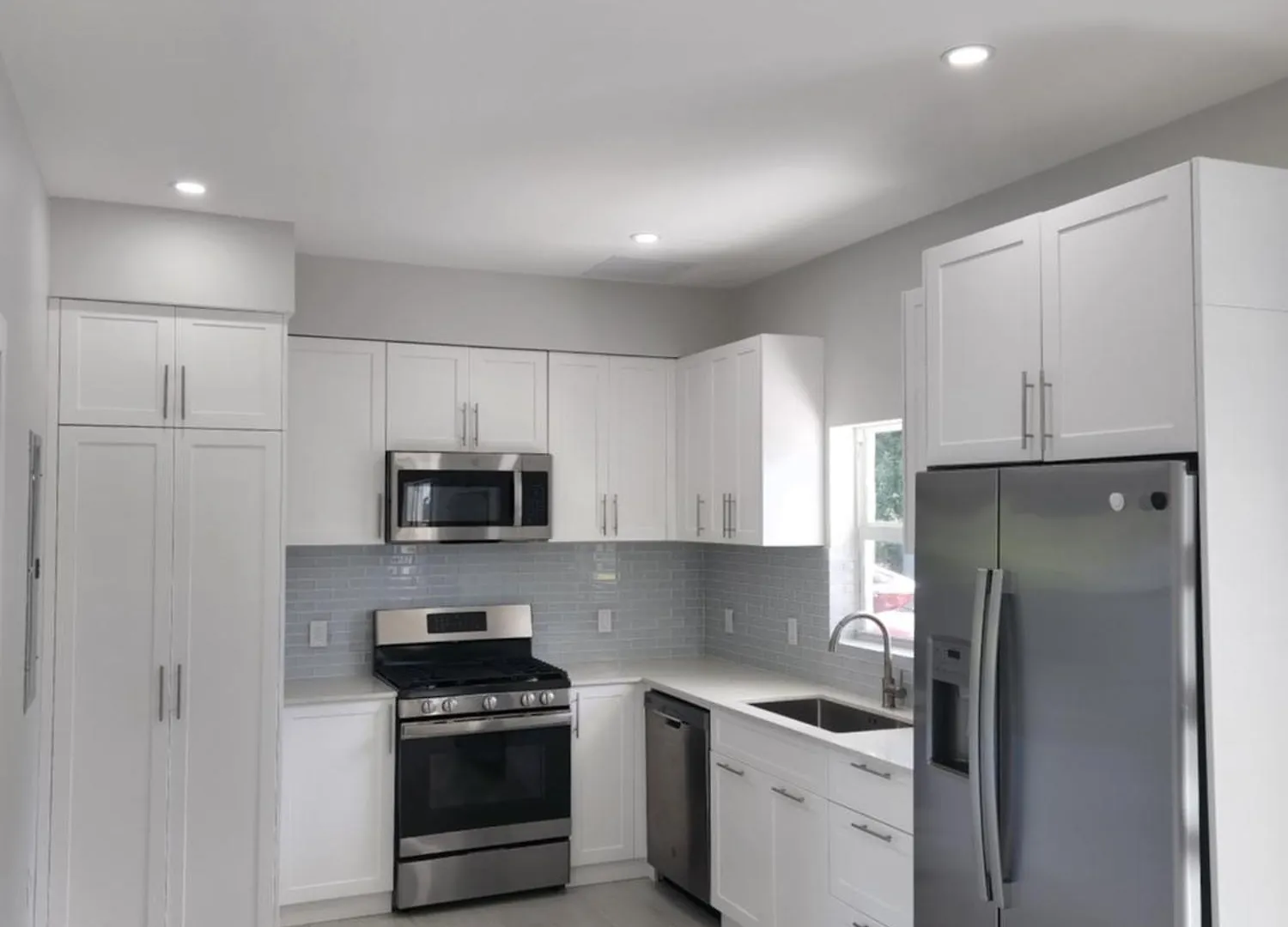 Apartment Modern 2 Bedroom Walking Distance To The Beach! West Bay Cayman Islands